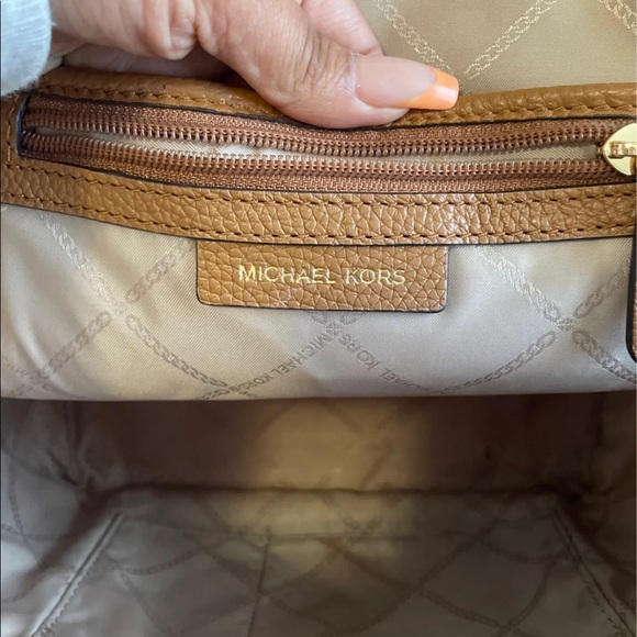 Sold Michael kors Erin backpack vanilla acorn - Picture 8 of 9